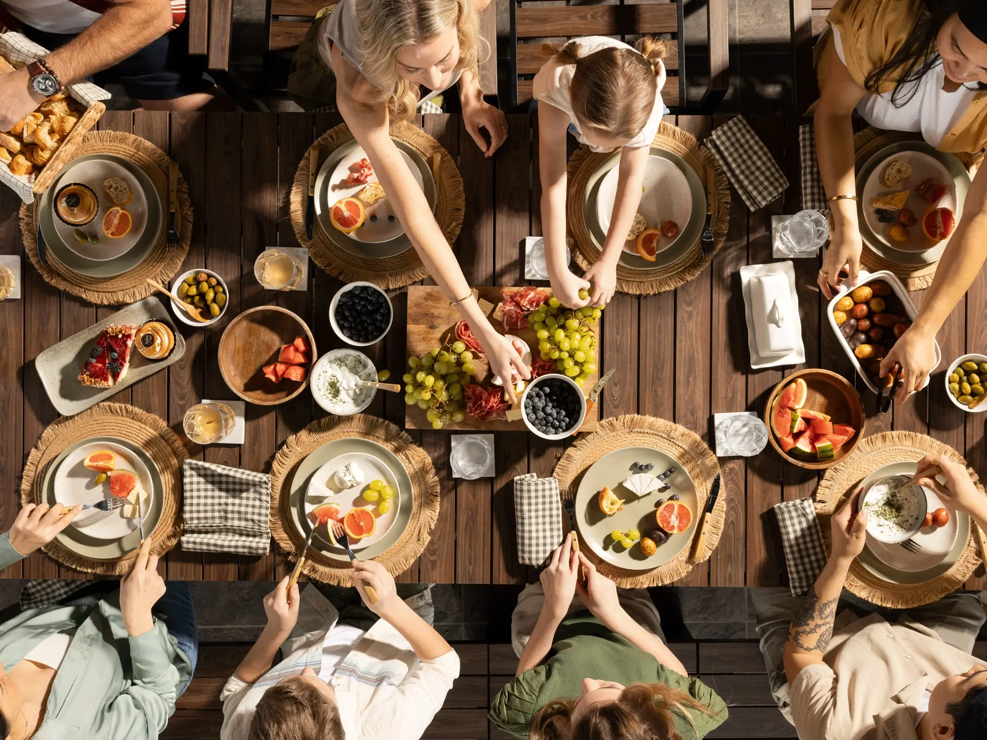 Transformer Outdoor Dining Set - The Family (Copy) - For Testing - Image 15