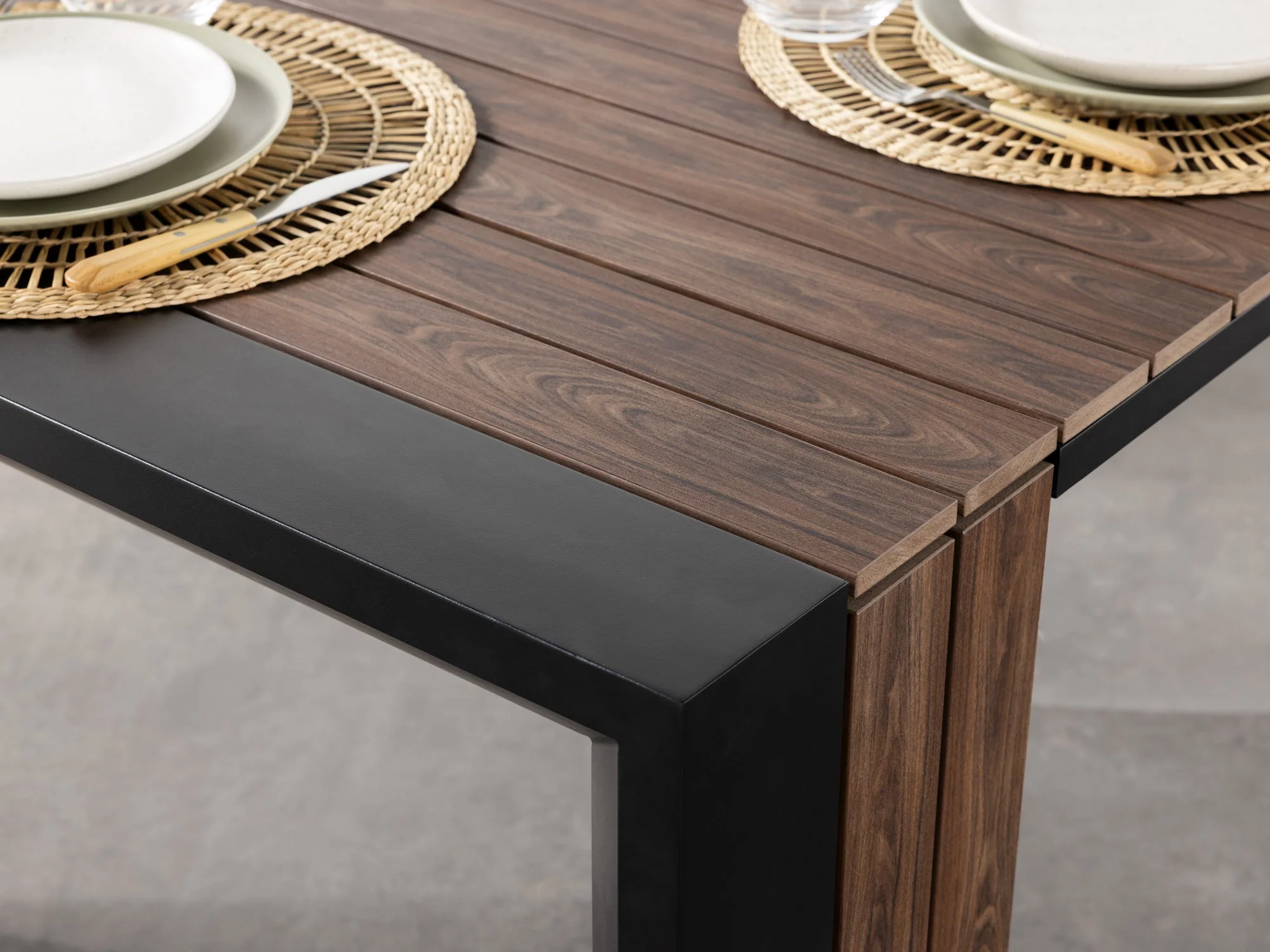 Transformer Outdoor Table (Copy) - Image 7